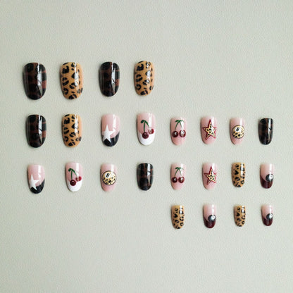 Künstlerisches Themen-Nagelkunst-Design-Kit