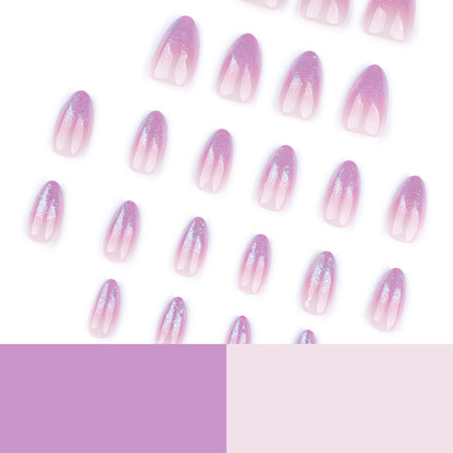 Kunstvolle Nagelverlängerungen mit Glitzer-Gradient Brehn