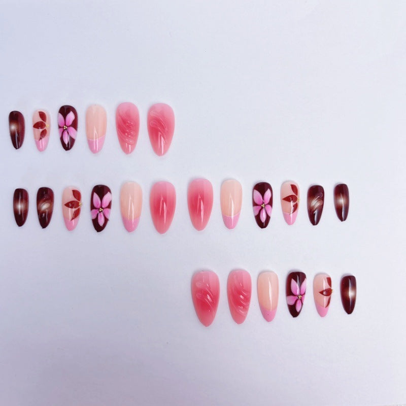Kunstnagel Set mit dekorativem Nageldesign Brehn