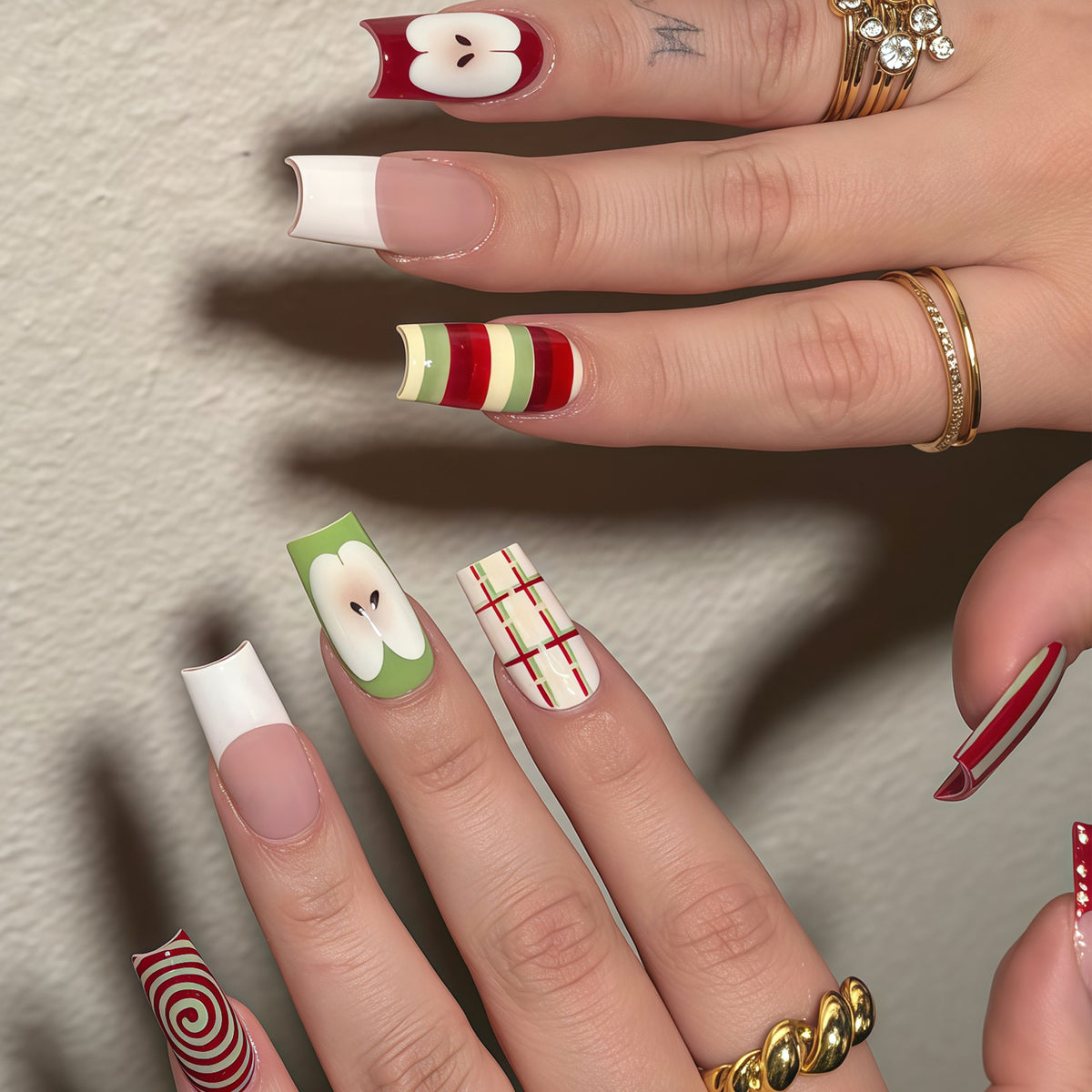 Dekorative lange Press-On Nagelkunst Tipps Brehn