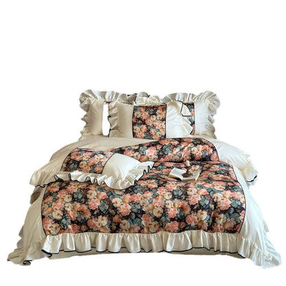 Luxuriöses florales Baumwollsatin-Bettwäsche-Set mit Rüschen und Passe
