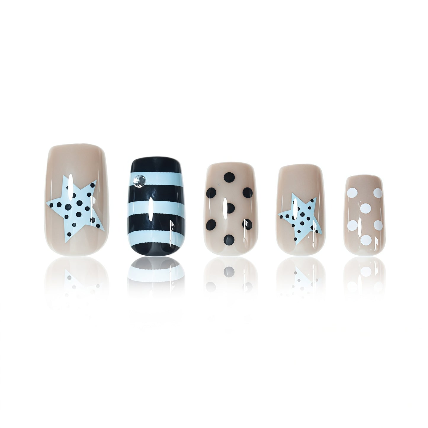Künstlerisches Press-On Nail Design Brehn
