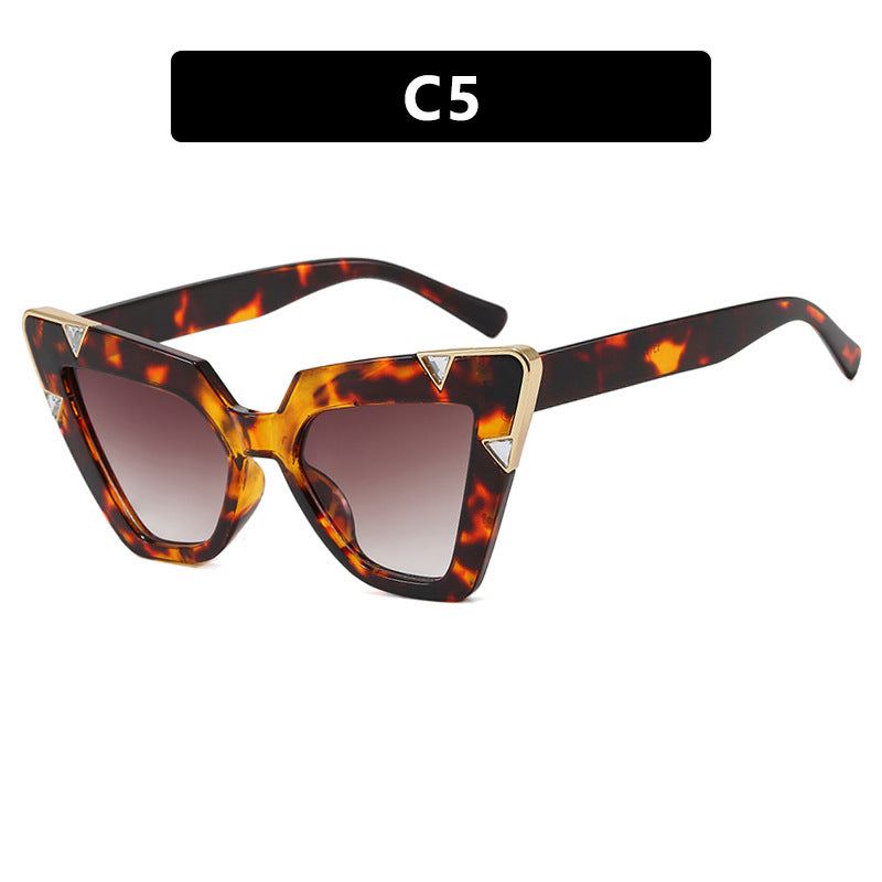 Damen Cat-Eye Sonnenbrille mit luxuriösem Motiv und schützendem UV-Filter Brehn