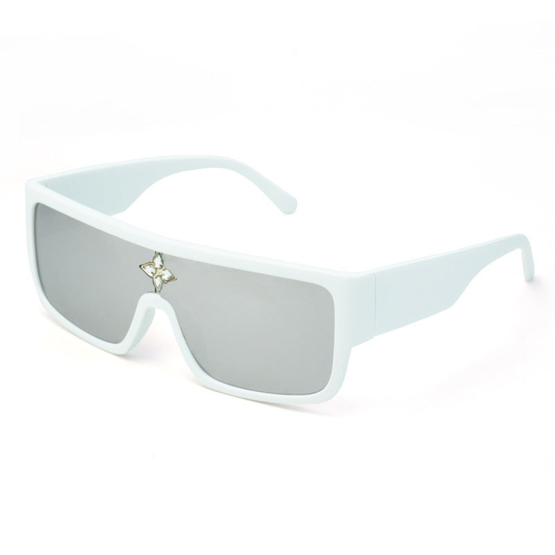 Damen Sonnenbrille im futuristischen Oversized-Design mit funkelndem Dekor Brehn