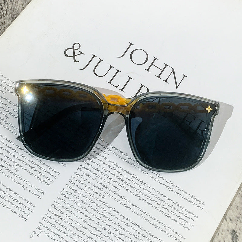 Damen extragroße Sonnenbrille mit modischem Kettenrahmen Brehn