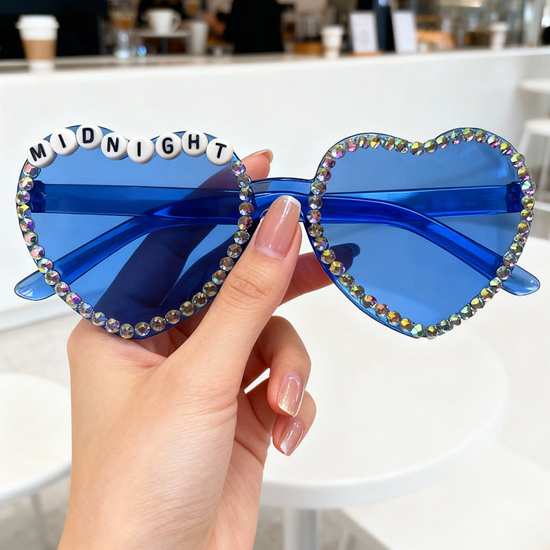 Herzförmige, mit Strass veredelte Sonnenbrille Brehn 1787141205