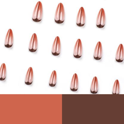 Kunstvolle Stiletto-Nägel mit trendigem Ombre-Effekt Brehn