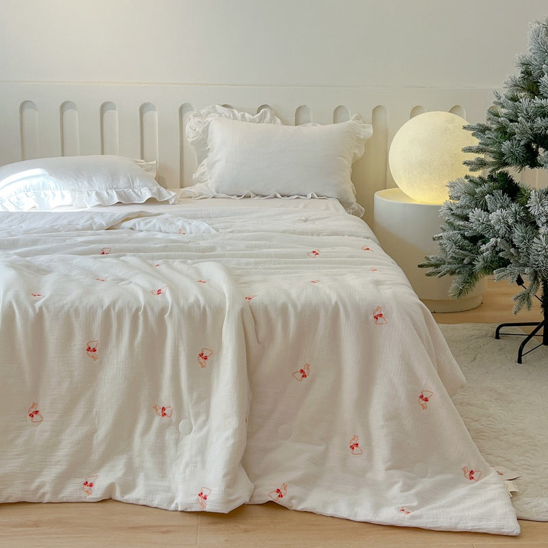 Damen leichte und atmungsaktive Tagesdecke mit zarten Blumenmotiven Brehn