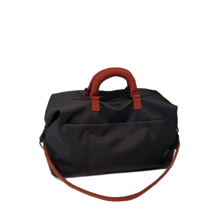 Elegante Und Geräumige Reisetasche Mit Robustem Design Brehn