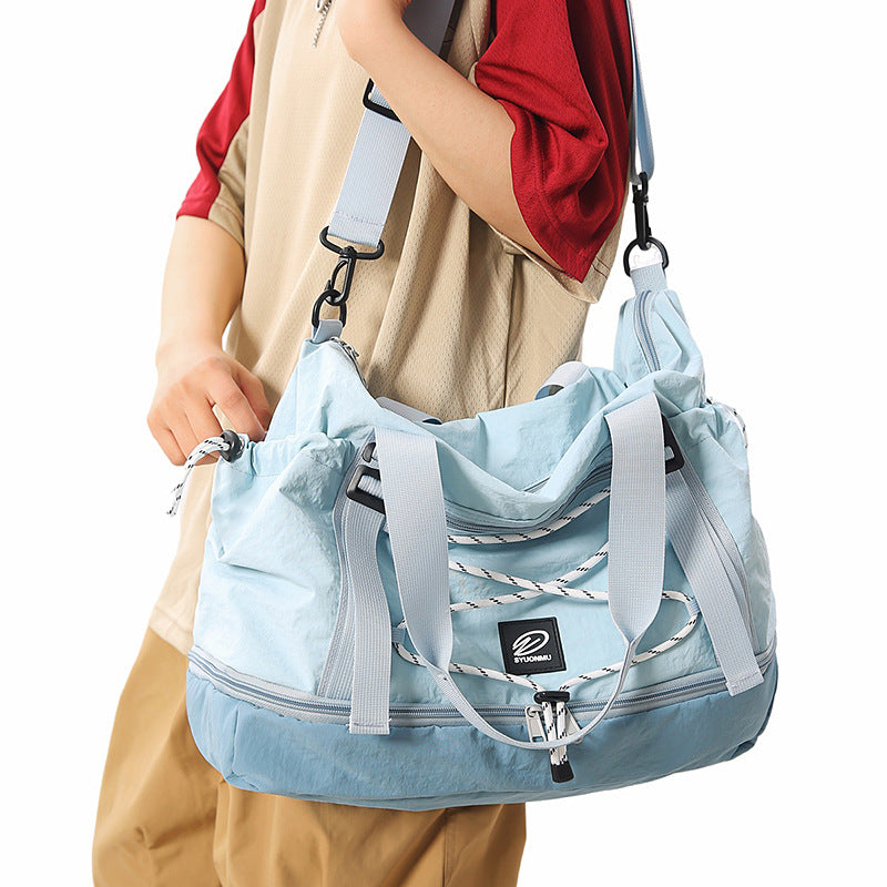 Sportliche leichte Reisetasche Brehn