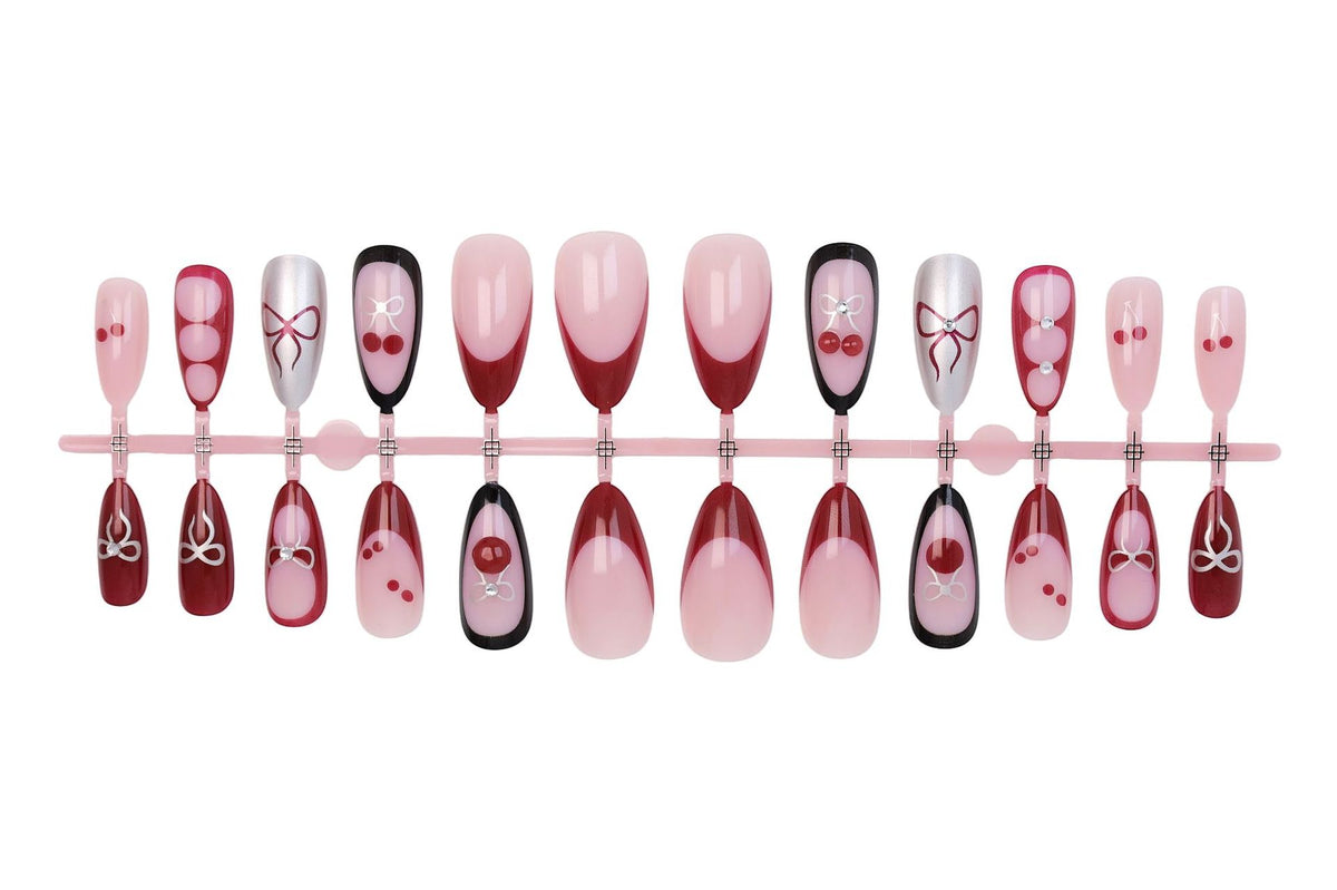 Kunstnagelset mit einzigartigen Designs Brehn
