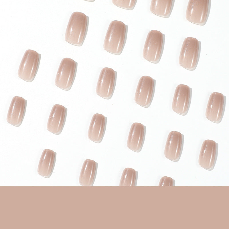 Glänzendes Nude-Gel-Nagel-Set Brehn
