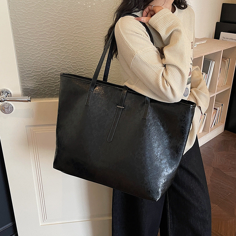 Elegante und Geräumige Tragetasche Brehn