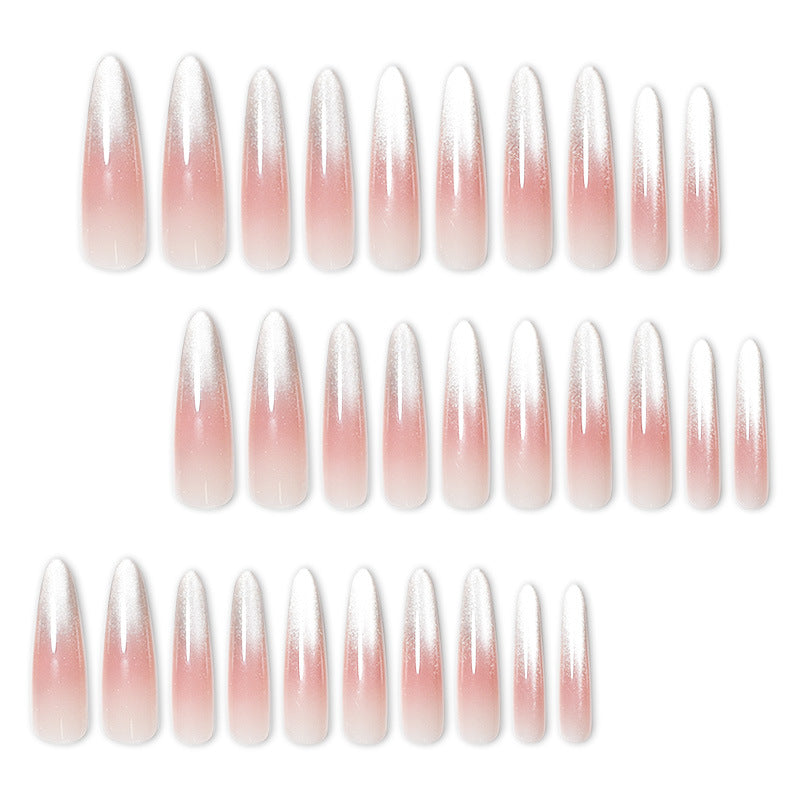 Elegante glitzernde Acrylnagelerweiterungen Brehn