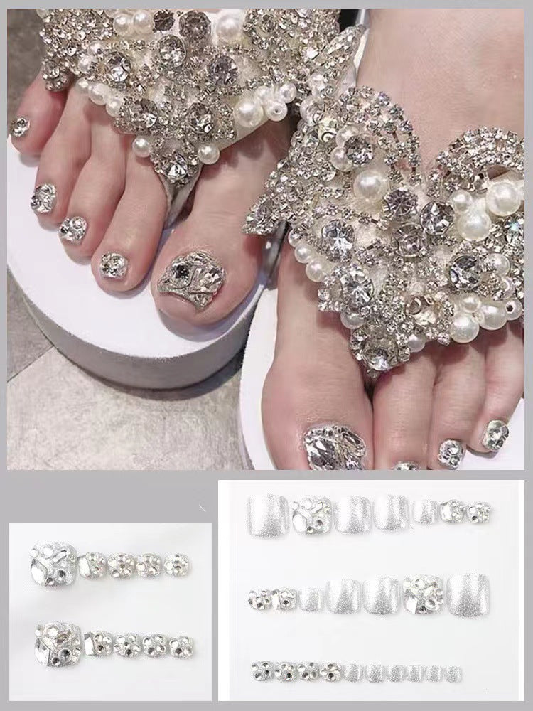 Glamouröse Flip-Flops mit Strass und Perlen Brehn