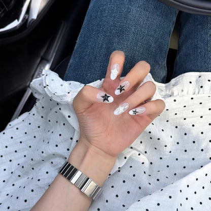Künstlerisches Press-On Nagelkunst-Set mit Stern- und Blumenmuster