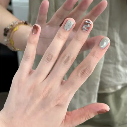 Künstlerische dekorative Nagelerweiterungen
