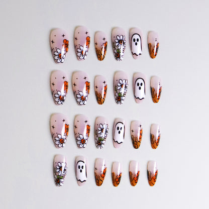 Künstlerische florale Press-On Nagelkunst