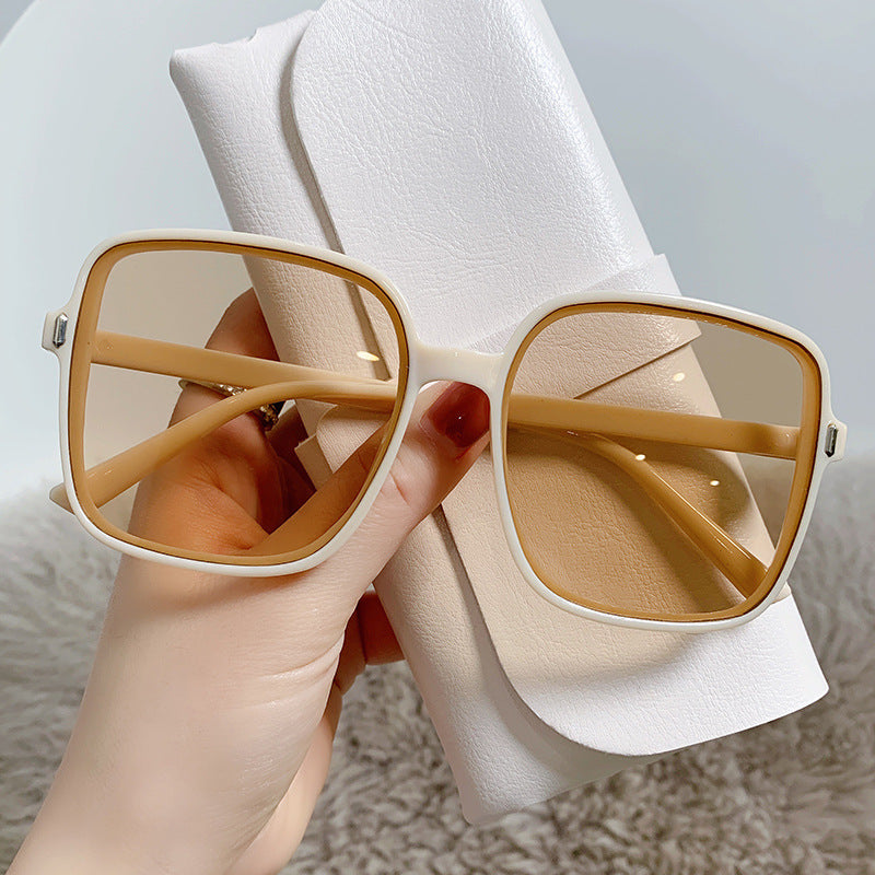 Damen Oversized Sonnenbrille mit UV-Schutz und elegantem Design Brehn
