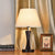 Wirbelndes Design Tischlampe