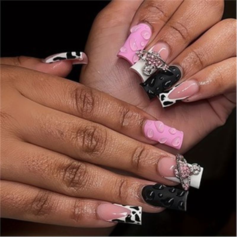 Künstlerisches Press-On-Nagelset mit Premium-Verzierungen Brehn