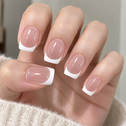 Elegantes French Tip Acrylnagel-Set Brehn