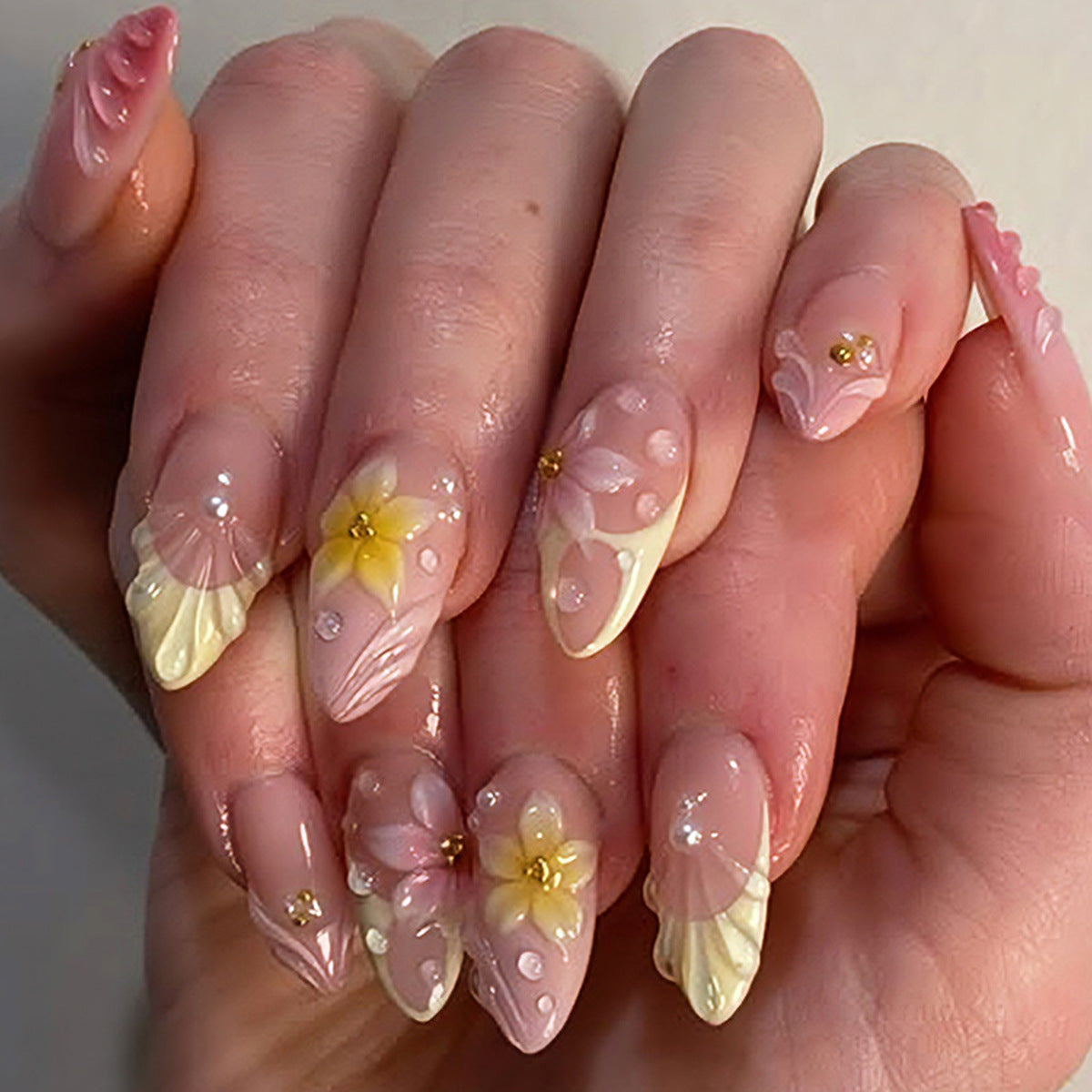 Floral Art Acrylnägel Brehn