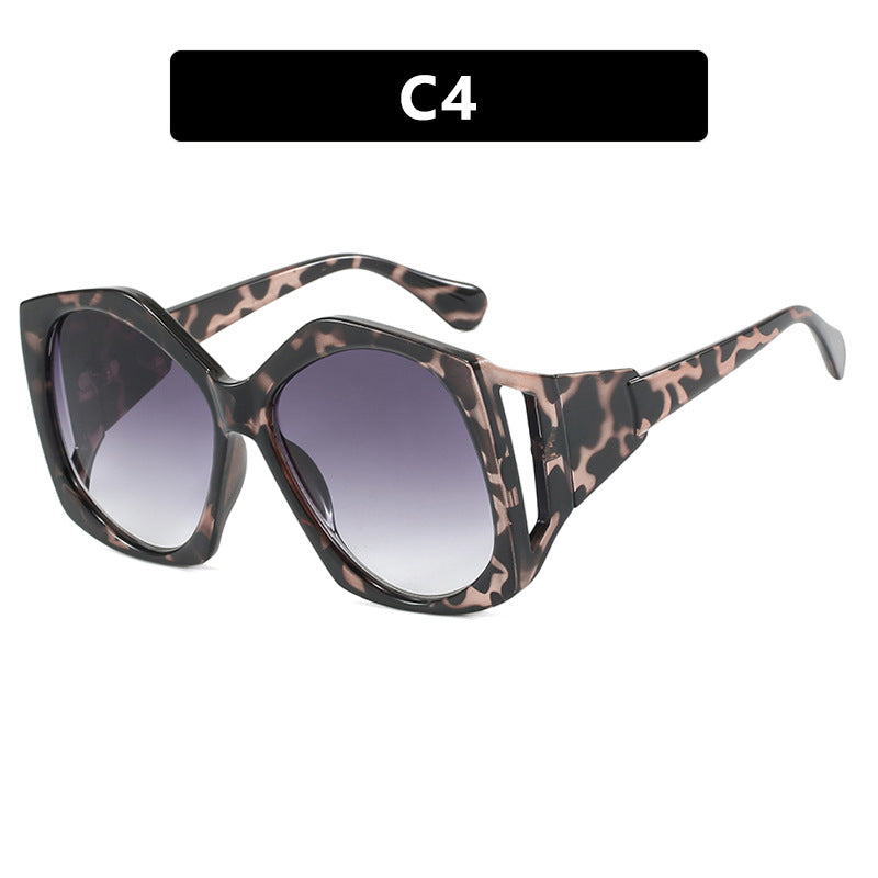 Damen oversized Sonnenbrille mit futuristischem Design Brehn