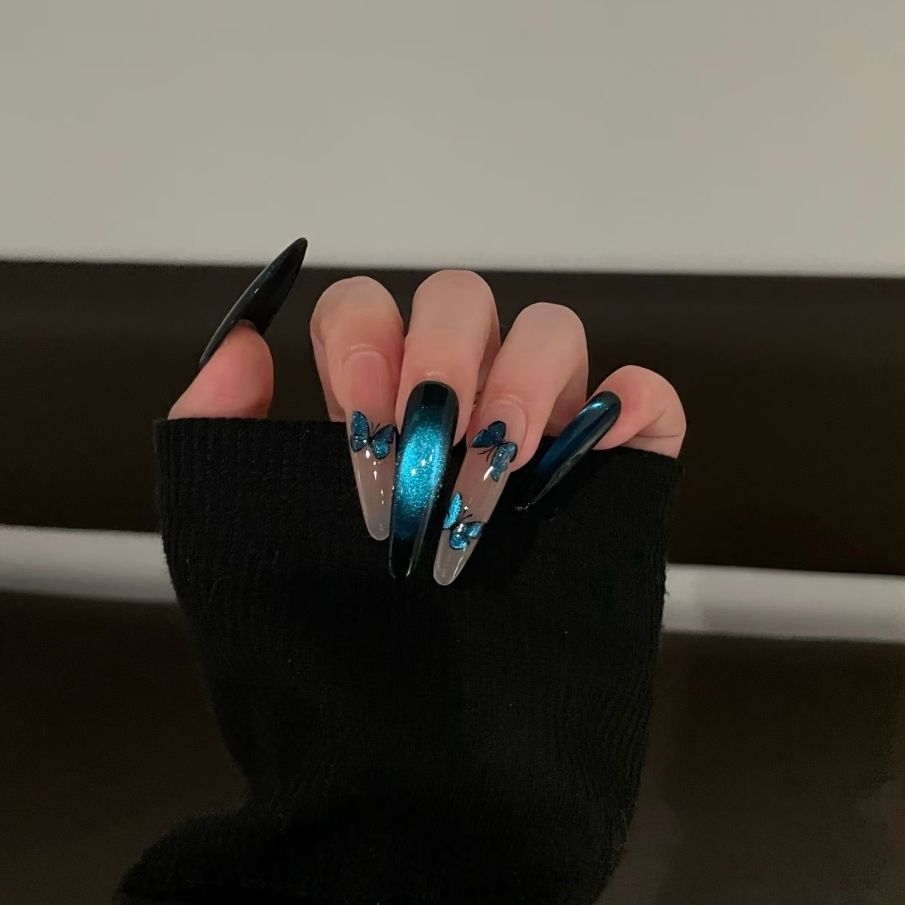 Künstlerische Lange Stiletto-Nagelverzierungen Brehn