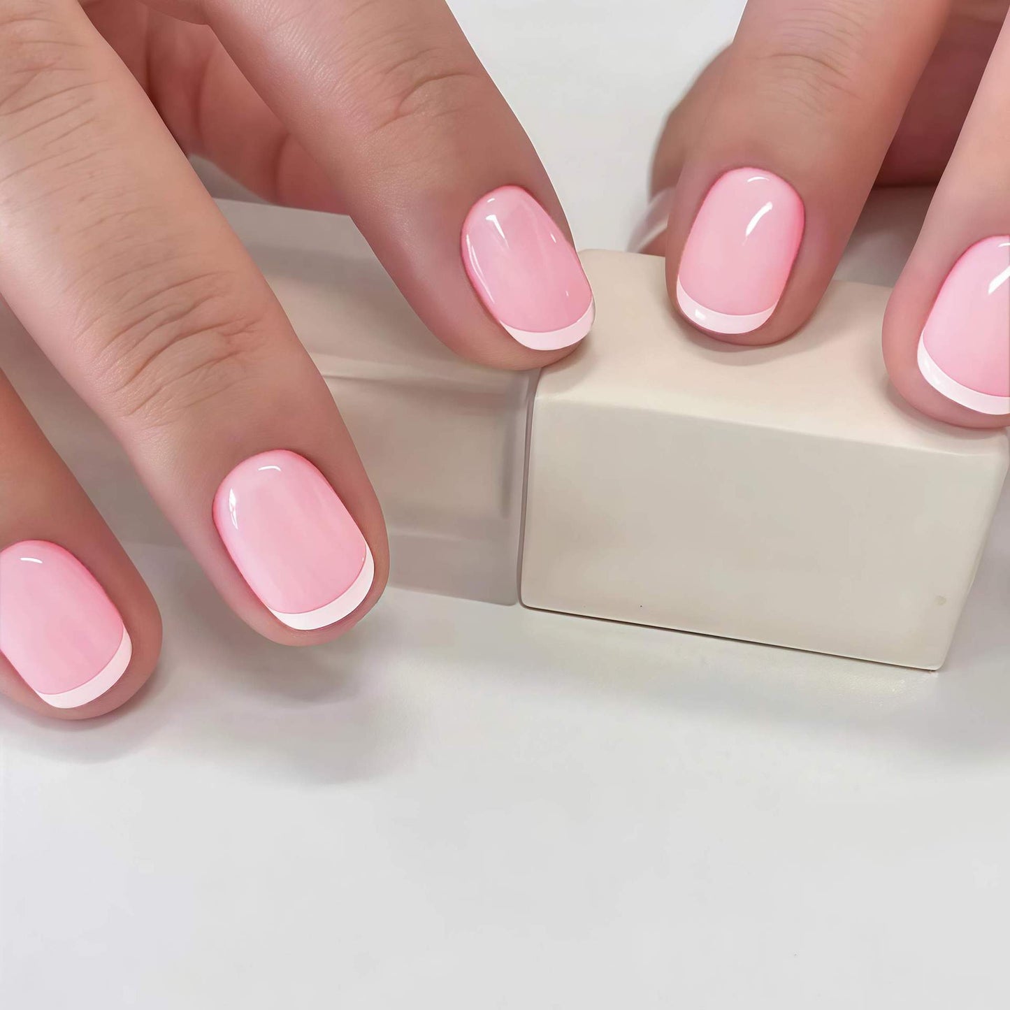 Premium French Tip Press-On Nägel Brehn