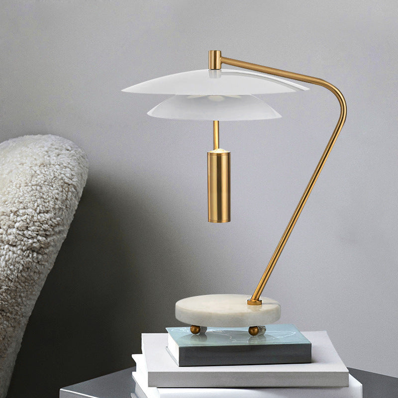 Moderne Minimalistische Tischlampe mit elegantem Design