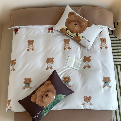 Mehrteiliges Bettbezug- und Kissenbezug-Set aus Baumwoll‑Musselin mit illustrativem Teddybär‑Familienprint
