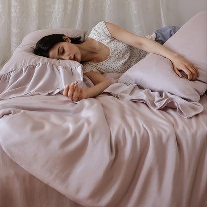 Seiden-Feel Maulbeere Satin Bettwäsche Set mit tiefem Taschen Spannbettlaken und Kuvertkissenbezügen