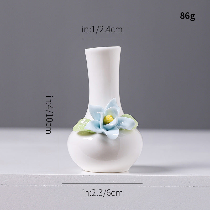 Dekorativer minimalistischer Blumenvasen