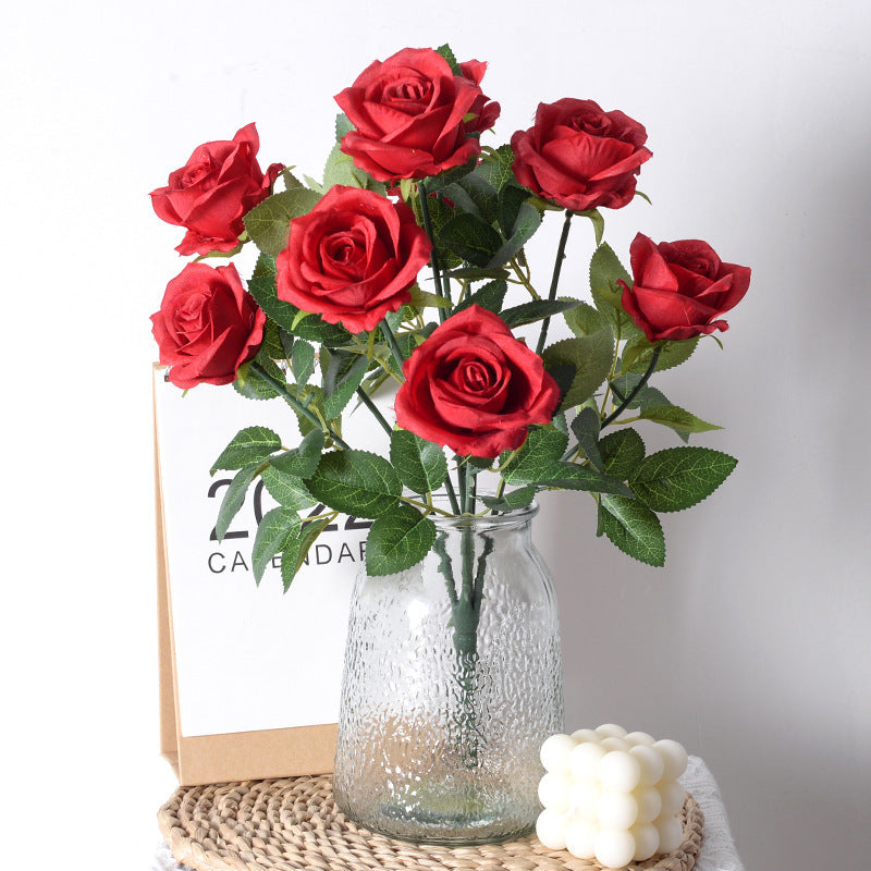 Künstlicher Rosenstrauß
