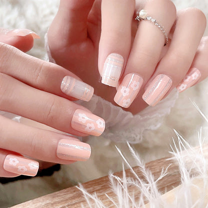 Blumenmuster Druck-On-Nagelkunstset