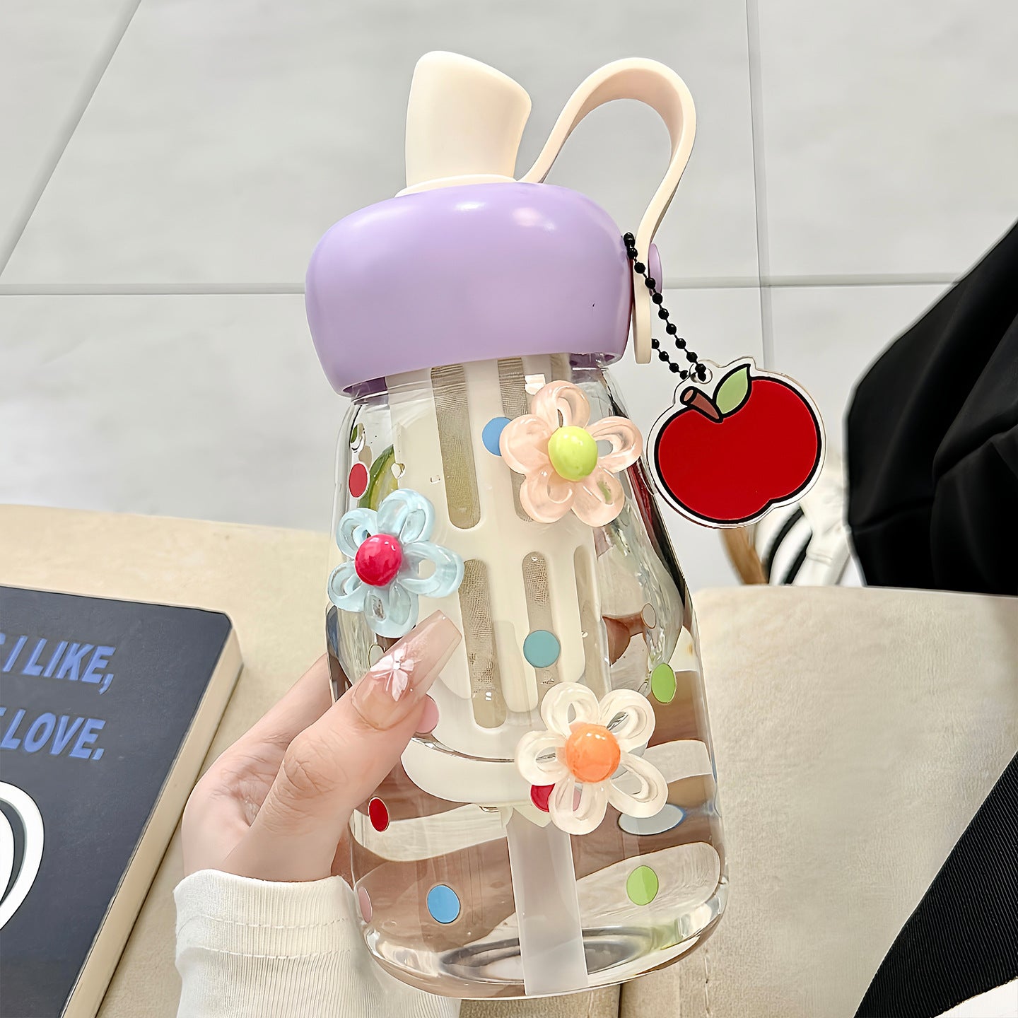 Damen Trinkflasche mit integriertem Fruchtfilter und praktischem Tragegriff Brehn
