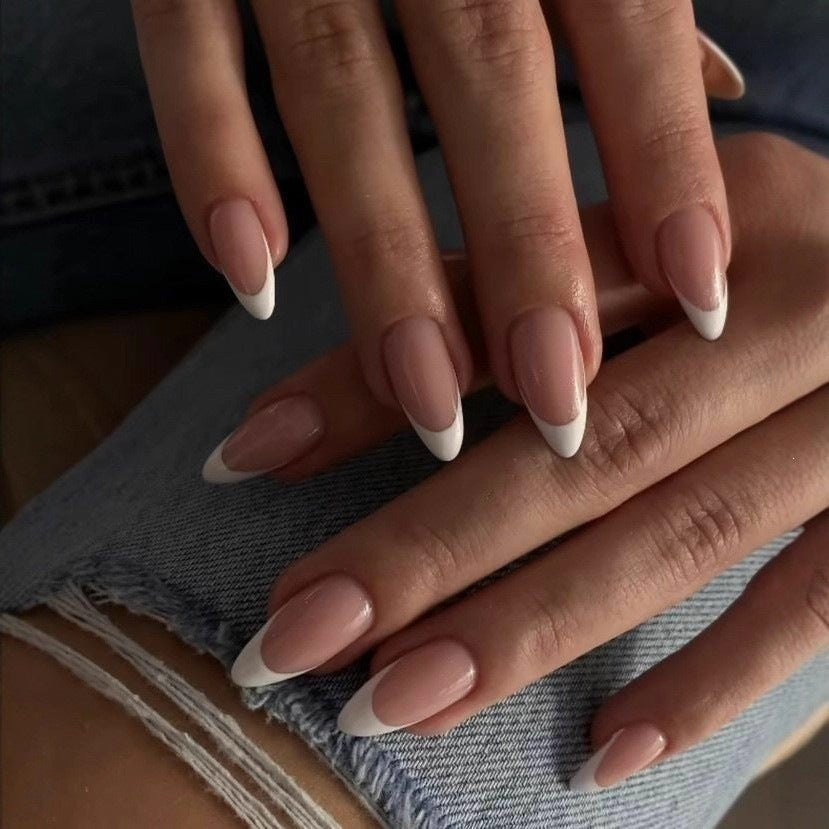 Elegante und Stilvolle French-Design Nagelkunst Brehn