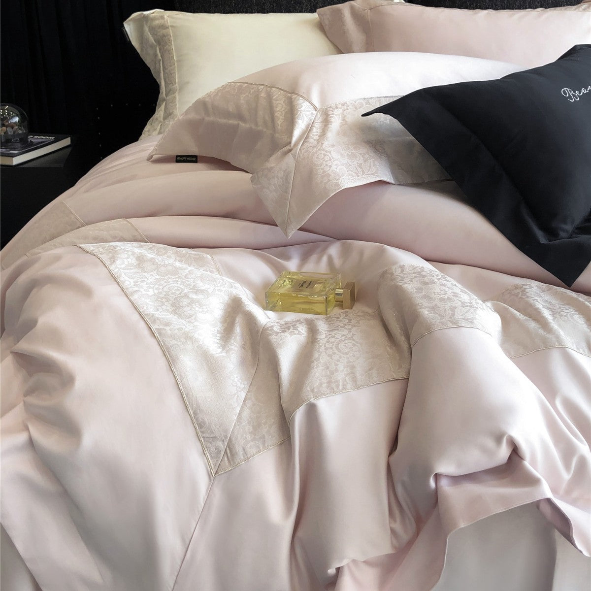 Luxuriöses Satinmischung Jacquard-Panel Bettbezug Set mit Kissenbezügen
