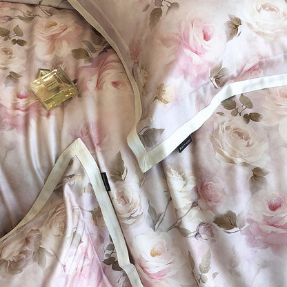 Luxuriöses Baumwollsatin-Bettwäsche-Set mit Aquarell-Rosenmuster und Satin-Bordüre