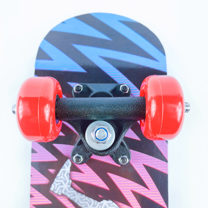 Cartoon-Themen Mini Skateboard Brehn