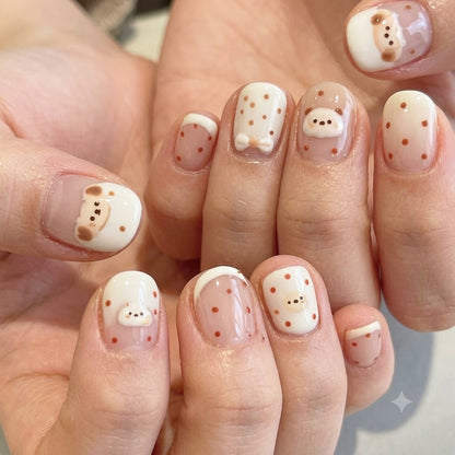 Süßes, von Charakteren inspiriertes Press-On-Nagelset
