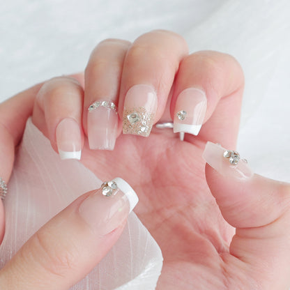 Schmetterlings-verzierte Press-On Nagelset