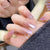 Kunstnagelset mit elegantem Ombre-Design und glänzendem Finish Brehn