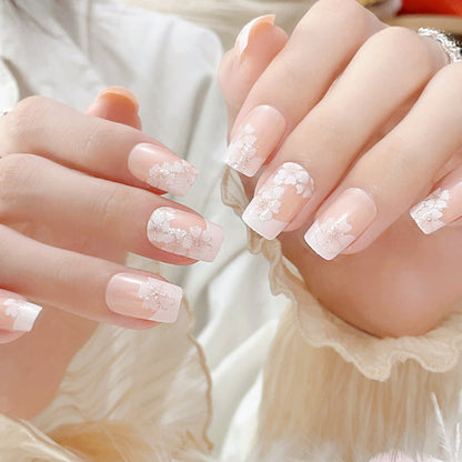 Premium Floral Nageldesign