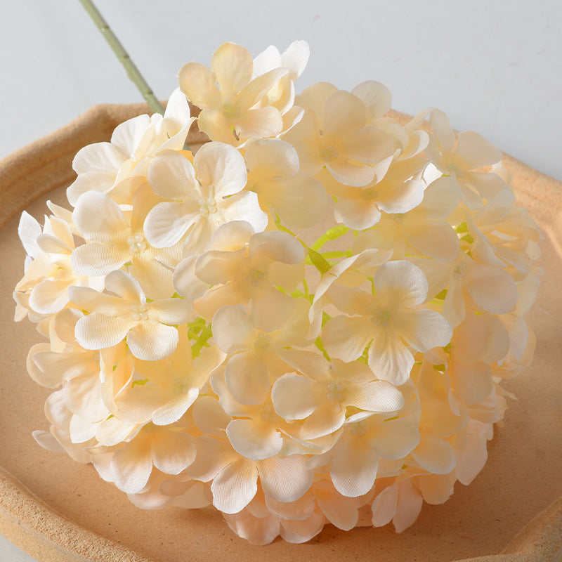 Künstlicher Hortensienblumenstrauß