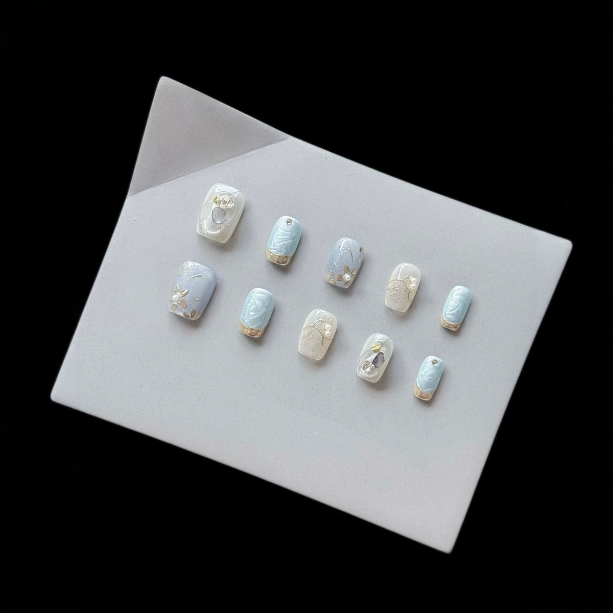 Künstlerisch handbemaltes Press-On-Nagelset