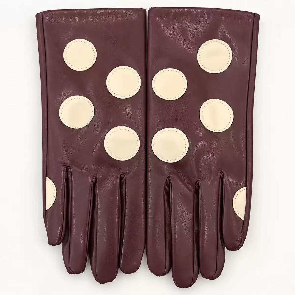 Stilvolle Leder-Touchscreen-Handschuhe mit gepunkteten Akzenten Brehn
