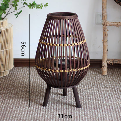 Stilvolle Laterne aus Rattan mit Holzgestell Brehn