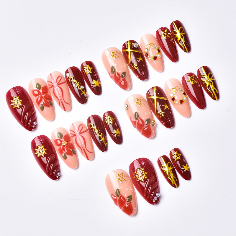 Kunstnagelset im festlichen Winterdesign mit Glamourösen Akzenten Brehn